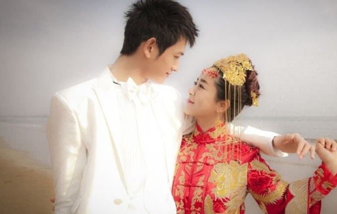 杨紫拍戏穿过的嫁衣,第一张雷人,最后一张最惊