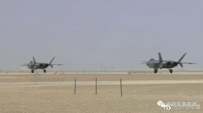 踹门+横扫!我歼20率歼16和歼10C突防突击