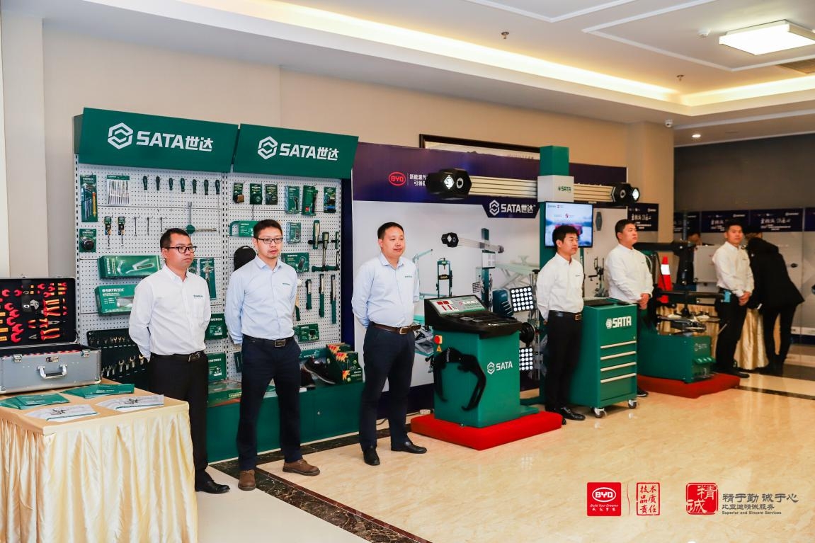 ��������  ���ǵ��ۺ�Ӣ�۷�֮ս