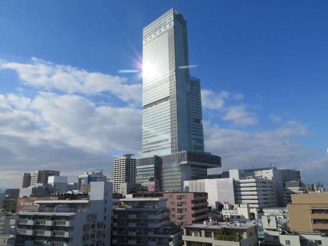 日本第一高楼,和中国第一高楼,你喜欢哪种设计风格呢