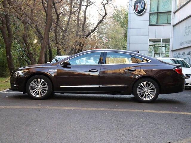 尺寸敢比5系A6,加速7秒,油耗8L,19万的售价堪