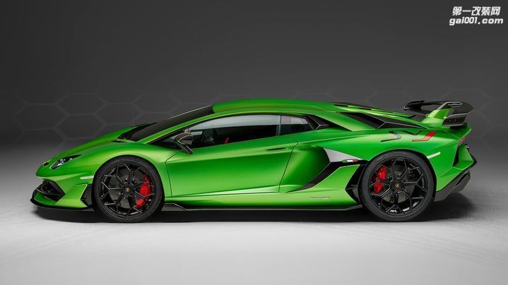 兰博基尼改装版本Aventador SVJ首次亮相