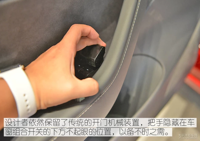 将极简主义进行到底的电动车！实拍体验特斯拉Model 3