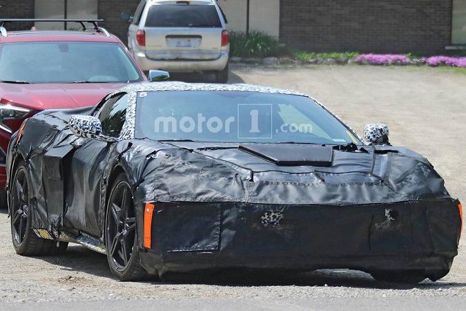 采用中置引擎 曝全新雪佛兰科尔维特路试图 或2019年亮相