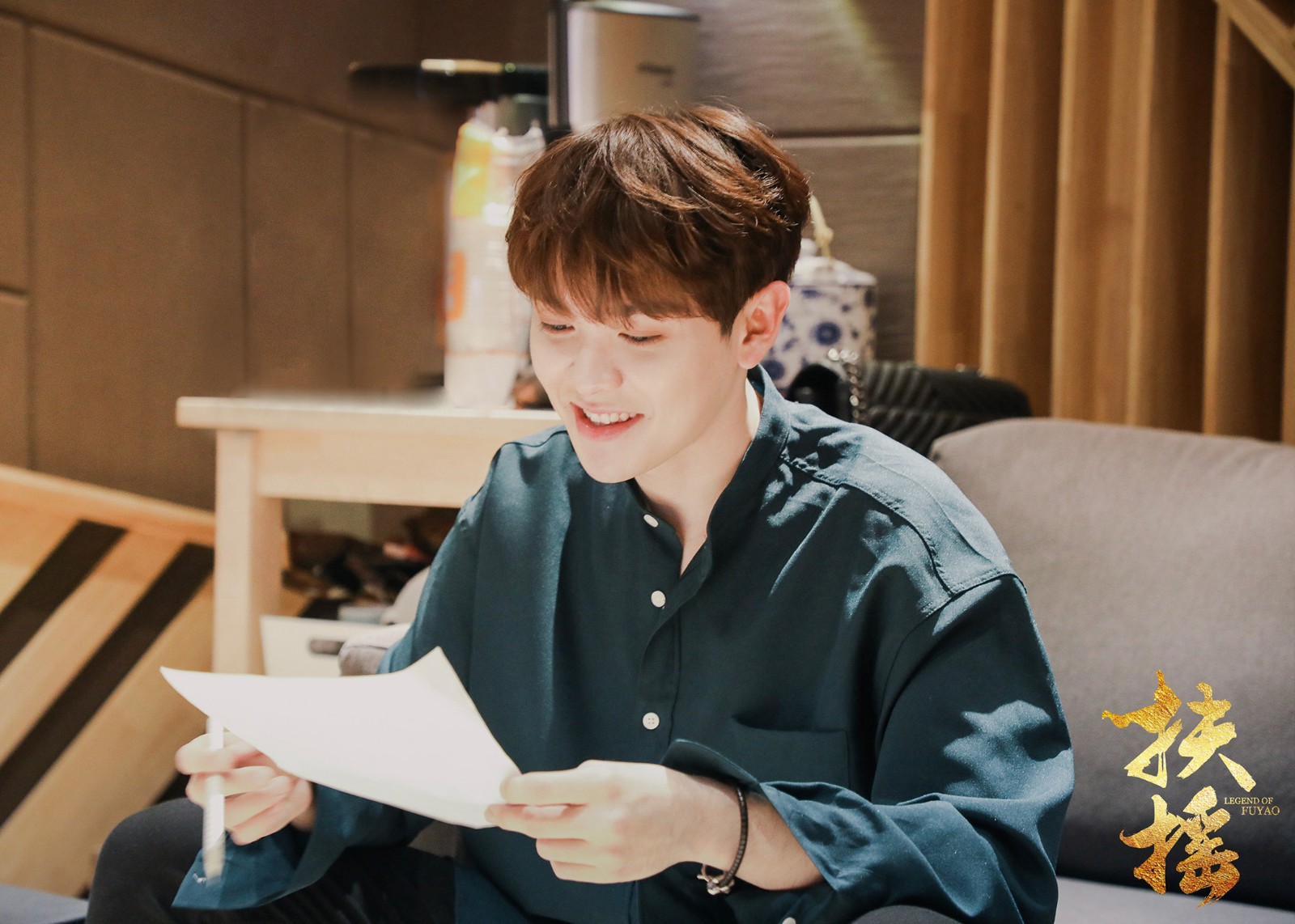 尤长靖献唱电视剧《扶摇》 人物主题曲《傲红