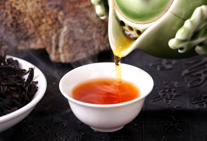 夏季喝红茶好还是绿茶好,有什么不同呢,喝茶还