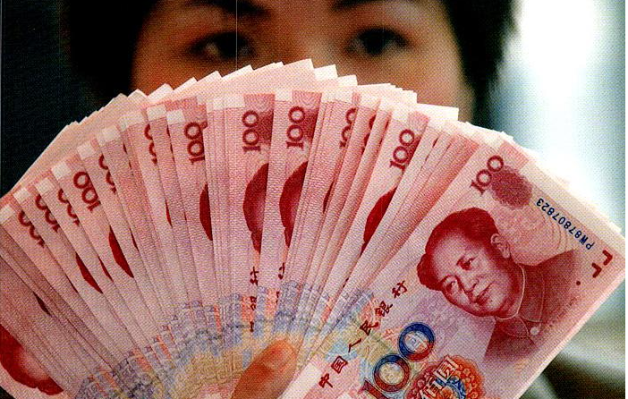 新婚之夜老公迟迟不&ldquo;干&rdquo;事，急得我主动扯开他双腿，看完我疯了