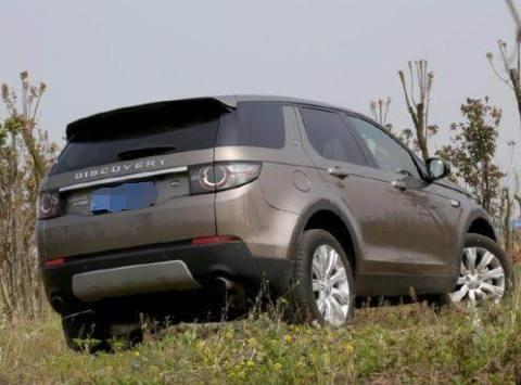 配全景天窗+8气囊，标配9AT，男人首选