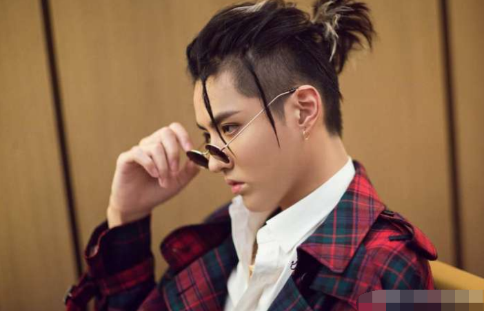 丢人丢到国外,黑人Rapper怒骂吴亦凡