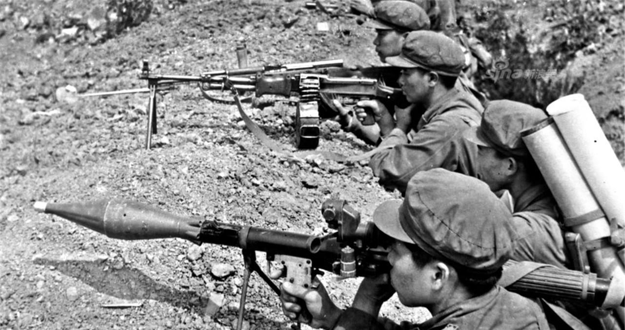 对越反击战生擒17岁越南女特工,从身上搜出一物,让人大开眼界