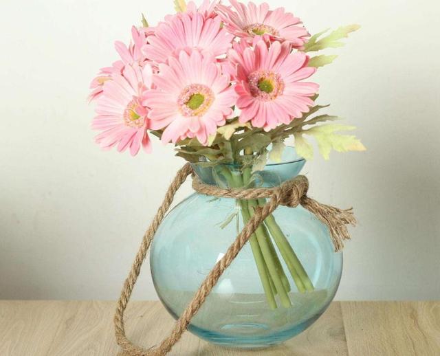 余生不长,请多和干净的人在一起