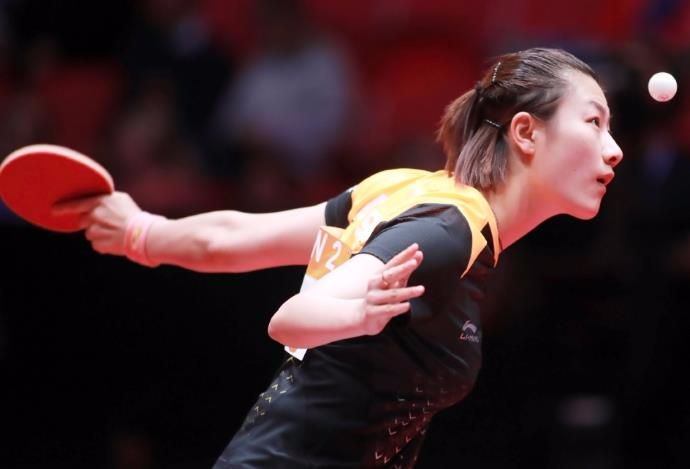 超级冷门!大满贯丁宁0-3输给香港小将 网友怒道