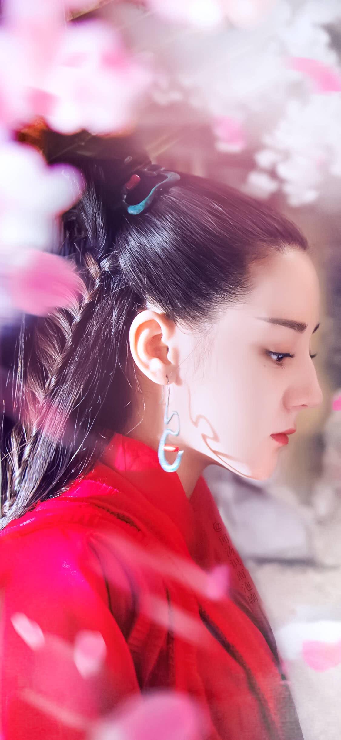 终于知道迪丽热巴为何单身了,原来她择偶标准