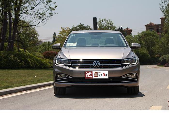 年轻好看有品质 空间足够也好开 试驾MQB平台全新一代宝来