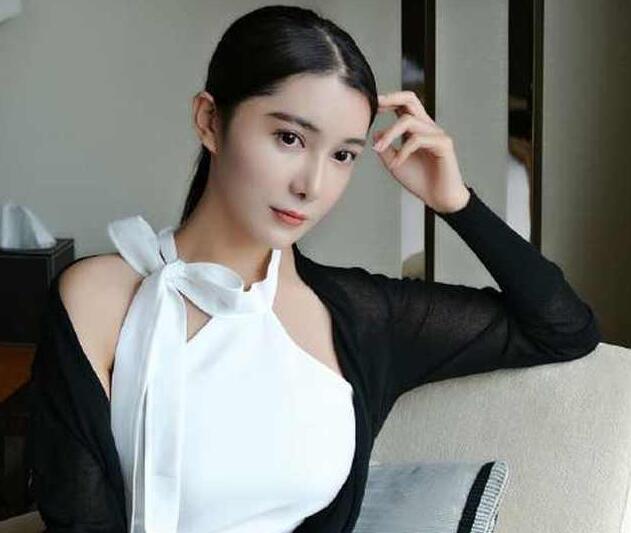 任娇跳楼事件船过水无痕,小鲜肉杨旭文事业再创高峰