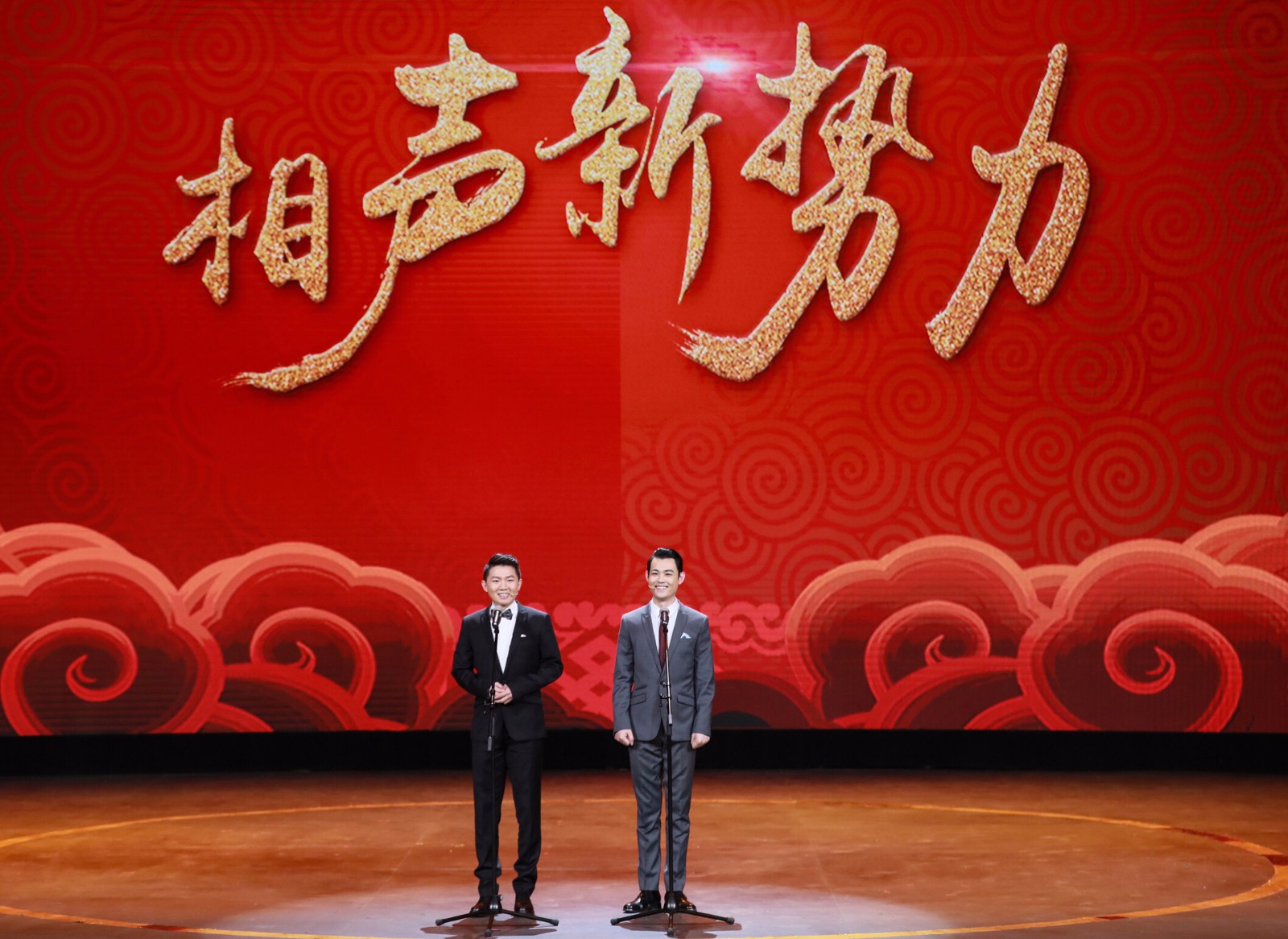 卢鑫玉浩复活赛亮点频现 “相声新势力”强势回归