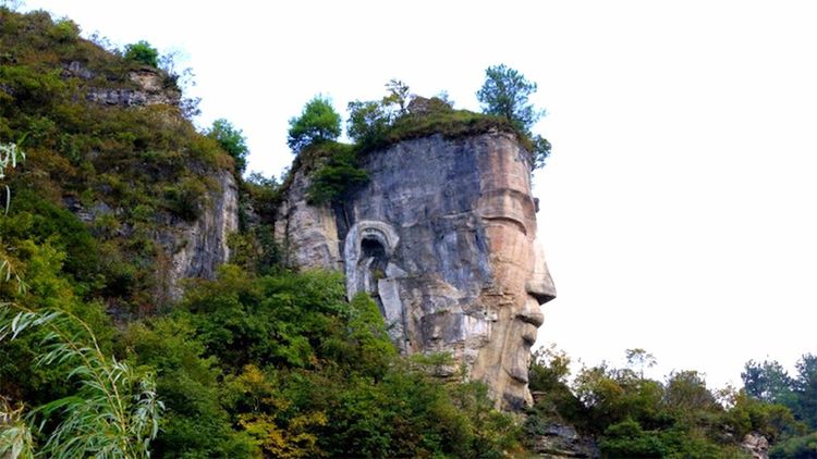 中国最大的佛像在哪？不是乐山大佛，而是这个低调的小山村