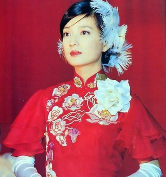 情深深雨蒙蒙,中依萍的7个最美打扮,最后一个让书桓动