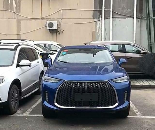 魏派P8实车到店, 颜值不输宝马, 百公里油耗仅3L, 或18万起售?