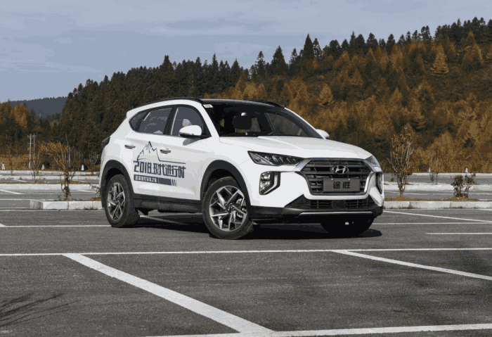 2019款现代途胜再次现身,小改前脸内饰升级,网友: 实车比官图漂亮