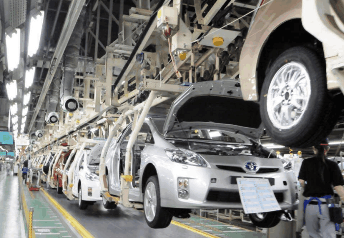 销量不足大众一半, 但市值是大众两倍, 奔驰也难