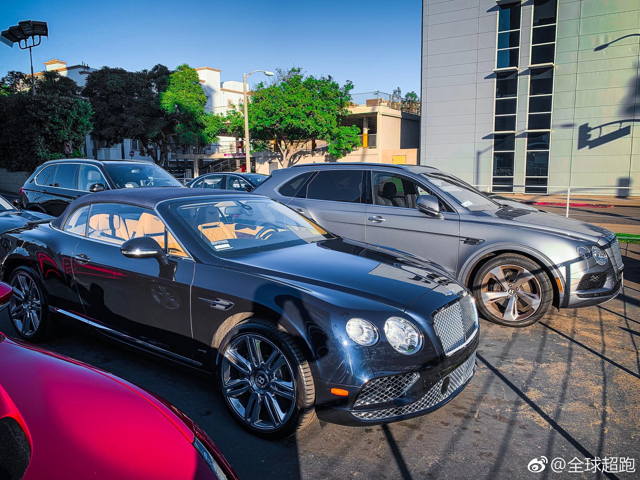 闲逛洛杉矶之路边停车场随手拍,阵容一般般吧