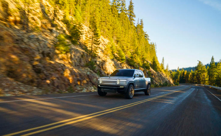 美国人真会玩，纯电皮卡叫板特斯拉，1.4万扭矩，四轮独立电机！