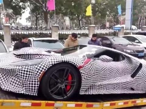 678万的福特，国内已经有交车的了，开出去就引起围观！