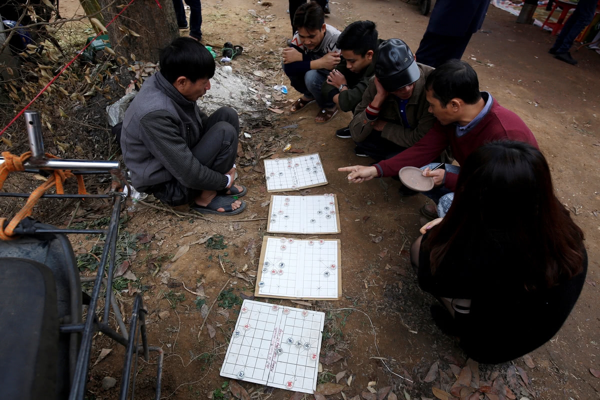 越南人痴迷象棋普及率高过中国 人体棋子很复