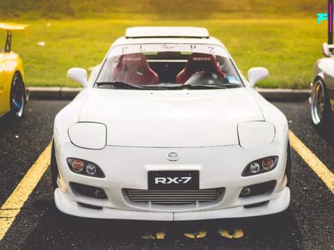马自达RX-7，一枚转子引擎跑车的诱惑！
