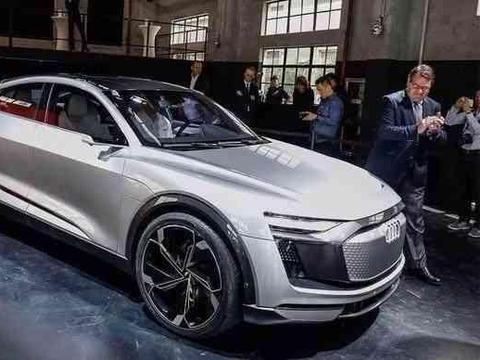 售价与奥迪Q5相当，今年量产的奥迪Q6真是给我们带来不少惊喜