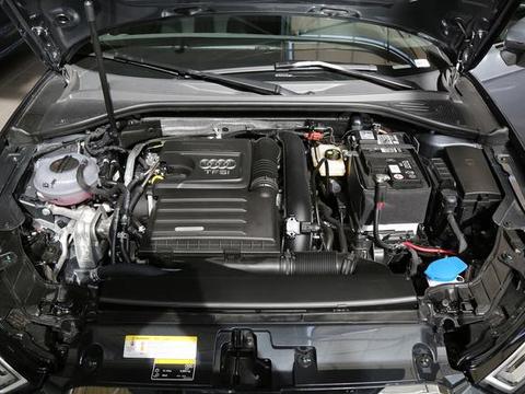 时尚女司机用车记：全新奥迪A3的正确打开方式