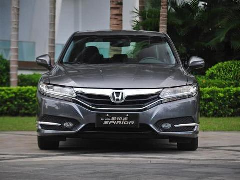 CC停产还有它，档次比雅阁高，配8AT，连降4万卖出速腾的价