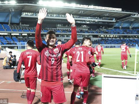 GIF-激烈！上港、川崎均1-0领先，亚冠即时积分上港出线！