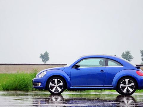 一眼就能认出这是一台大众，但是认得出来这是一台甲壳虫吗？