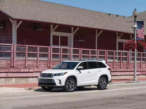 铁血硬汉竟为中国消费者转型做超级奶爸 | 全新Jeep大指挥官