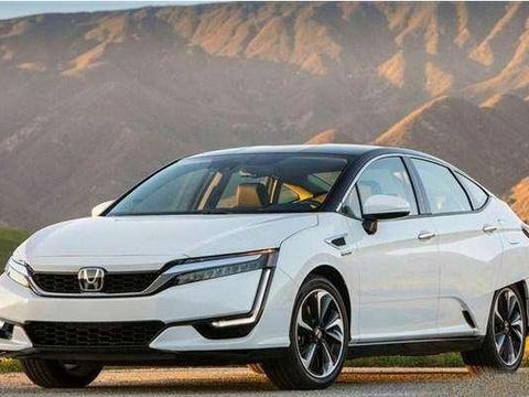 买普锐斯真不如买它，这车比雅阁还好看，售价14万油耗仅6L！