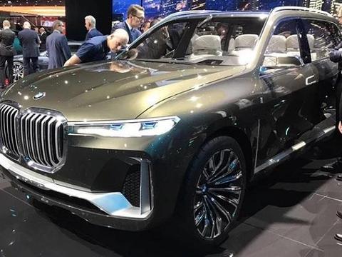 奔驰GLS终于有对手了，宝马X7实车谍照曝光！车长5.4米！