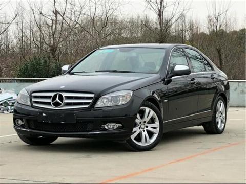 花12万买辆奔驰C级，倍有面子，车主果断放弃朗逸！