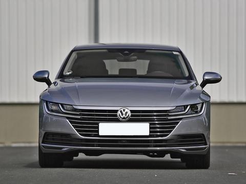 25万的最美大众，配无框车门大溜背，别说思域了，奥迪都不放眼里