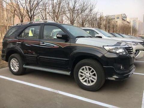 丰田这次厉害了！纯进口大七座SUV，配四驱不足25万，途观急了