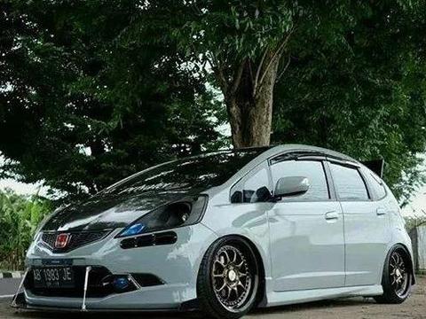 百变的本田飞度轻松驾驭多种改装风格, 总有一款能迎合你的审美!