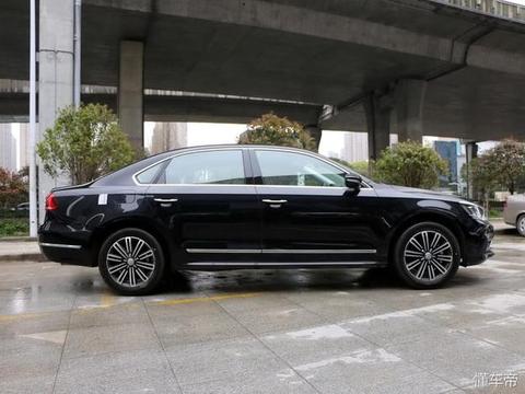 17万内谈生意最有面的车，牌子硬空间大油耗低，凯美瑞拿它也没辙