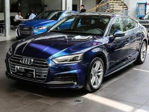 奥迪发飙了，全新轿跑更气派，进口配四驱才30多万，力拼宝马奔驰