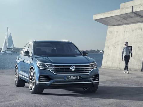 新款途锐：别的不敢说，这次保证下雨不进水！