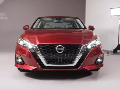 四驱加涡轮！新一代天籁搞了个大新闻