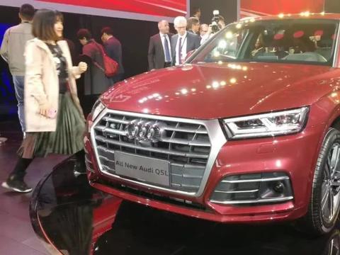 后排空间超汉兰达 轴距加长88mm 看完全新Q5L内饰得中毒