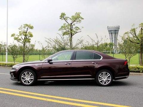 大众辉昂为提销量狂降价，网友们这下又有新目标了！