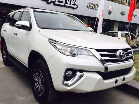 丰田新车纯进口配大七座