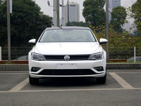 大众优雅轿跑凌渡，主打运动紧凑车市场